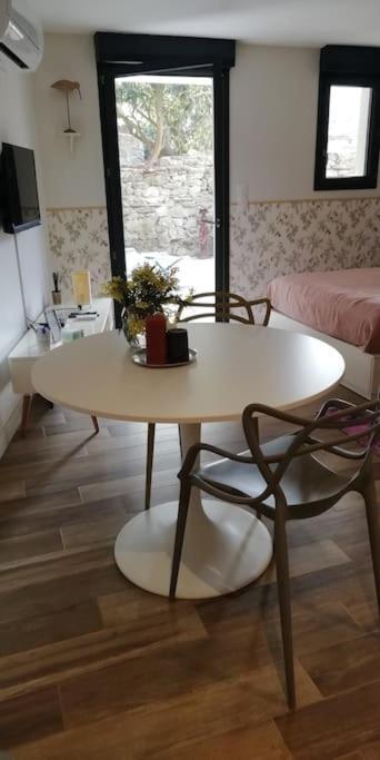 Studio En Rez De Jardin Collobrières エクステリア 写真