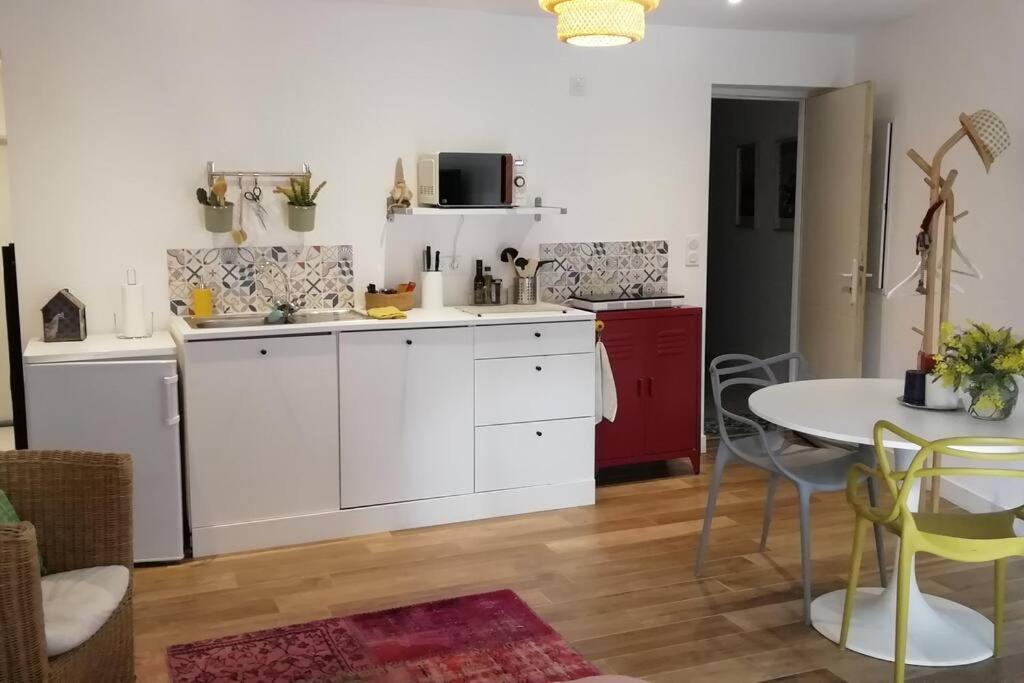 Studio En Rez De Jardin Collobrières エクステリア 写真